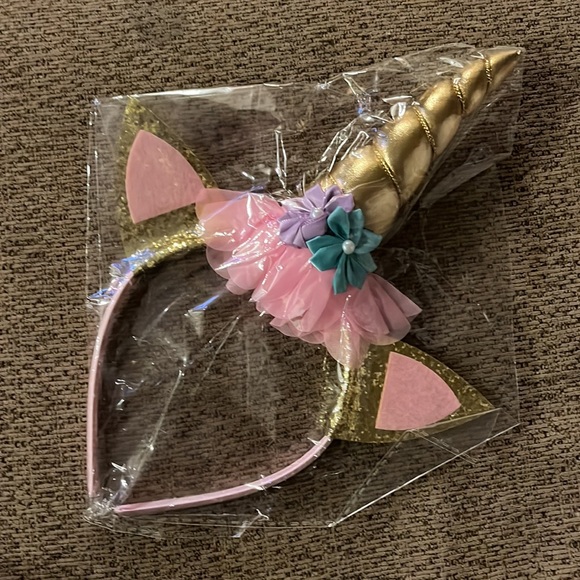 Unicorn Princess Halloween Costume with Purse - NWT - in two big girl sizes - Picture 9 of 11